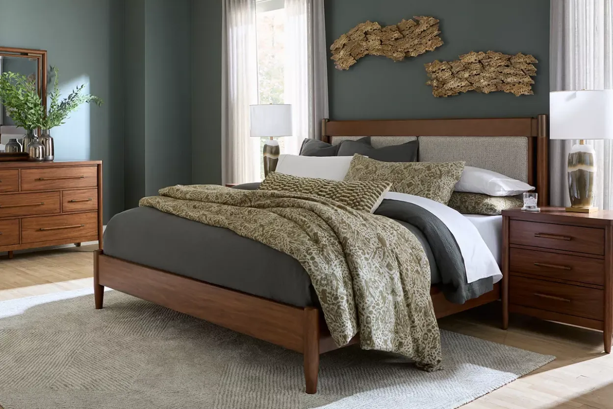 Ashford Park Upholstered Bed