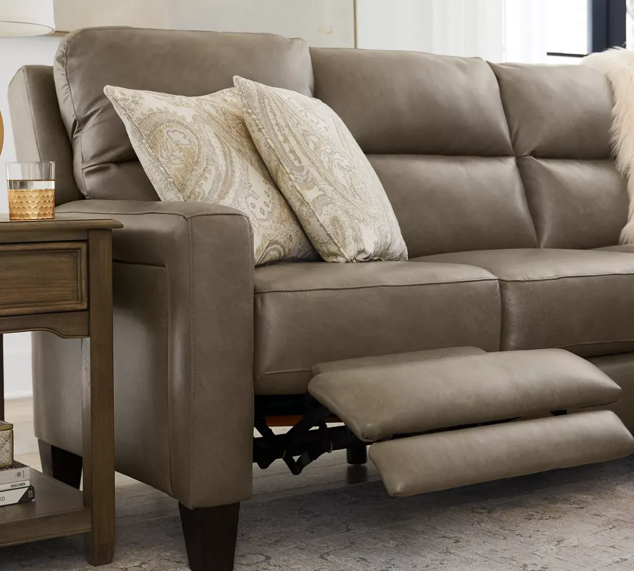 Ava Sectional