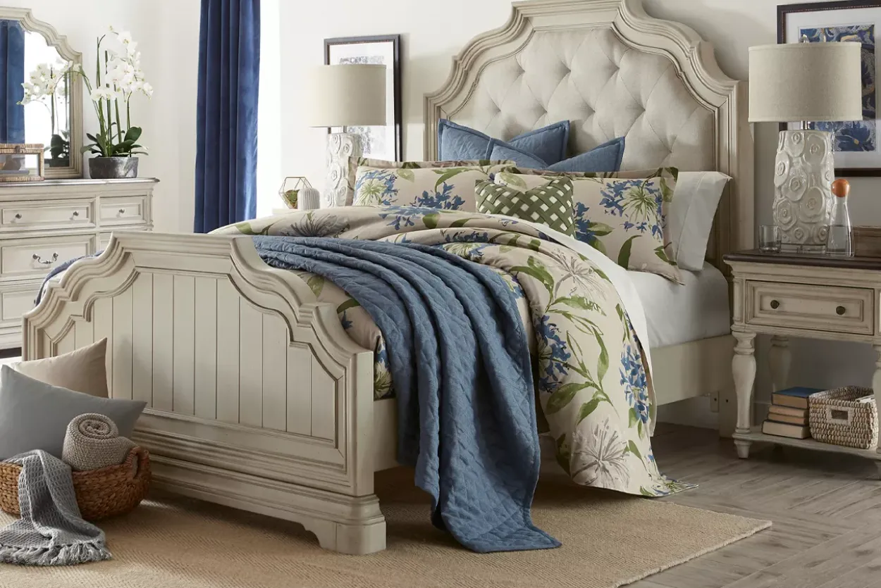 Beaufort Coverlet Ensemble