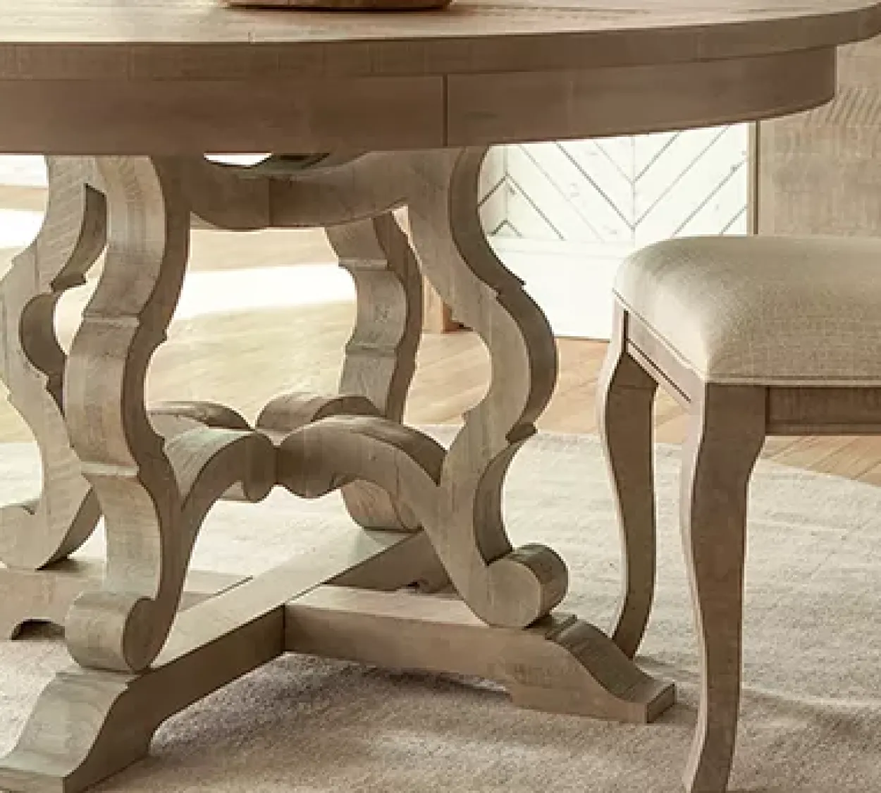 Blue Ridge Round Dining Table