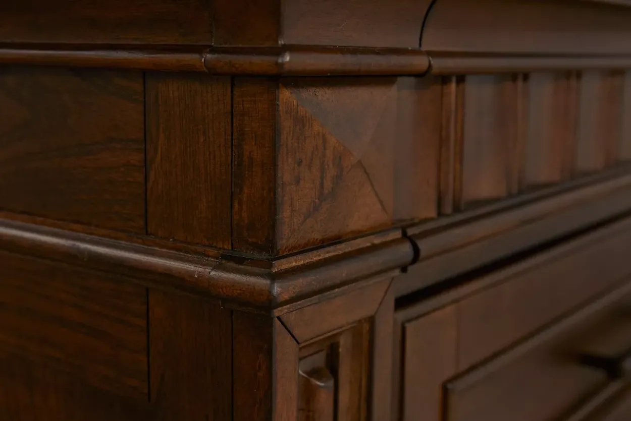 Breckenridge Dresser