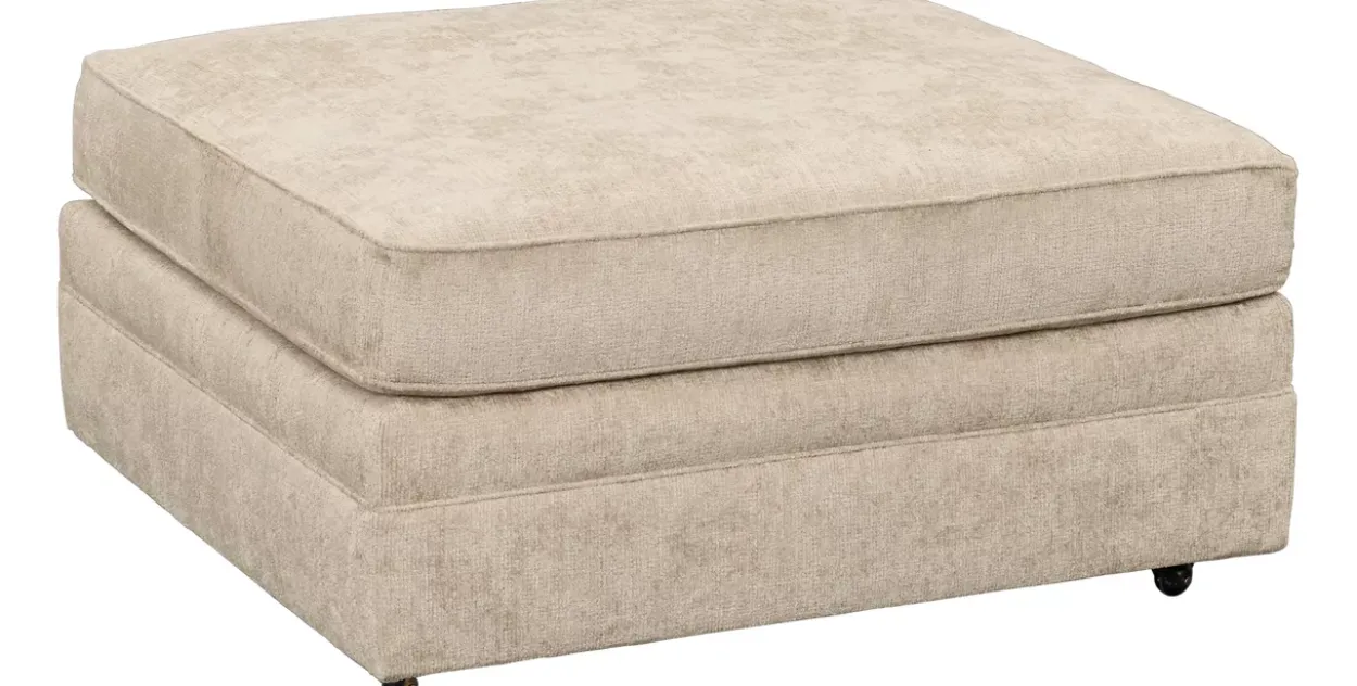 Elizabeth Cocktail Ottoman