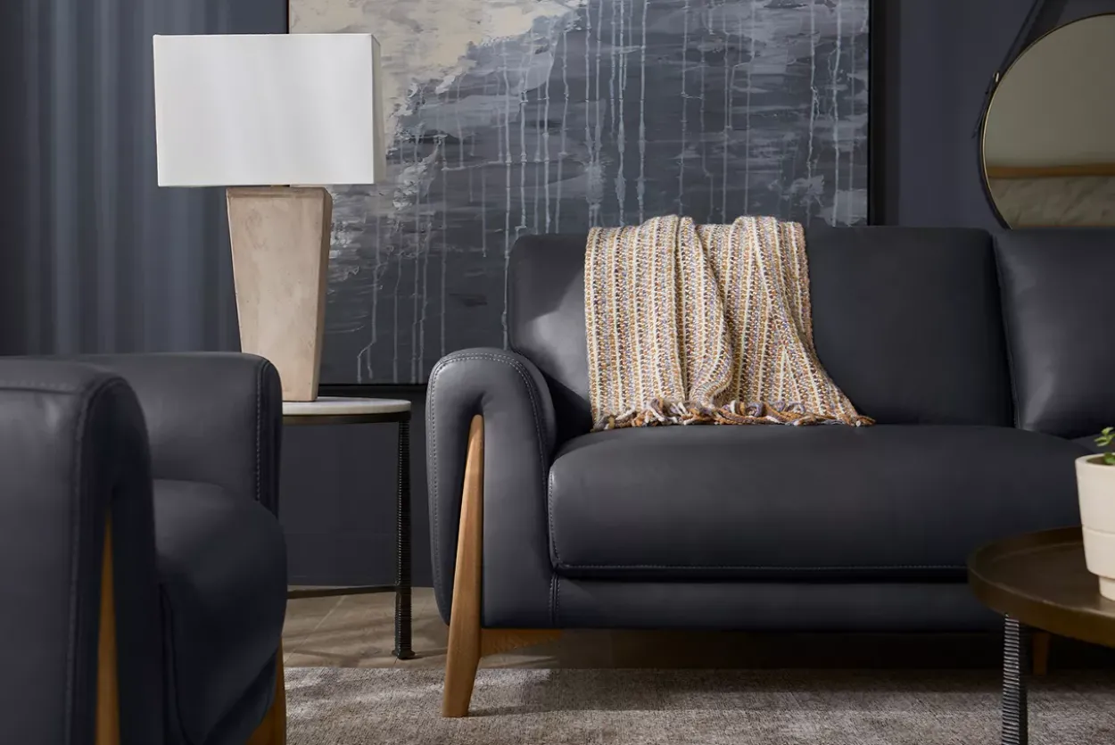 Laurel Table Lamp