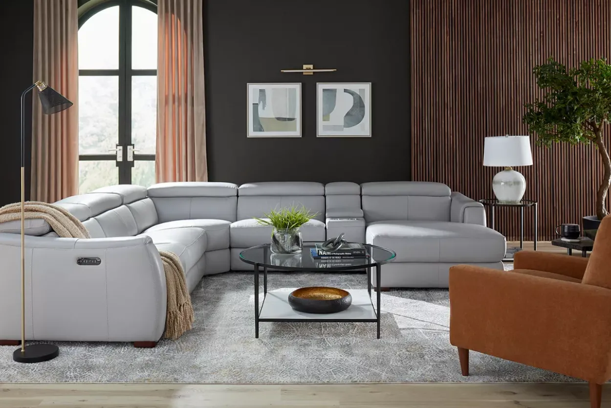 Leo Sectional
