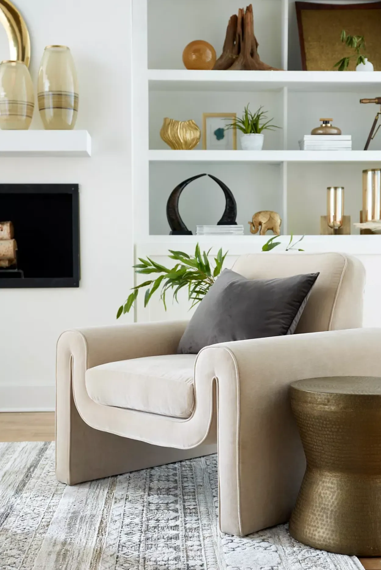 Leta Vase