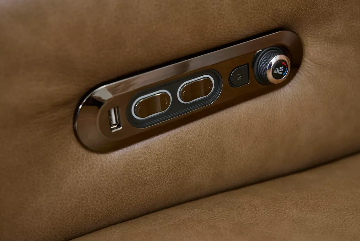 Milton Power Loveseat