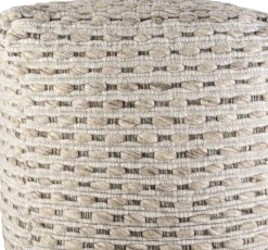 Myra Pouf