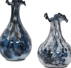 Navi Vase
