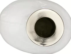 Peta Vase