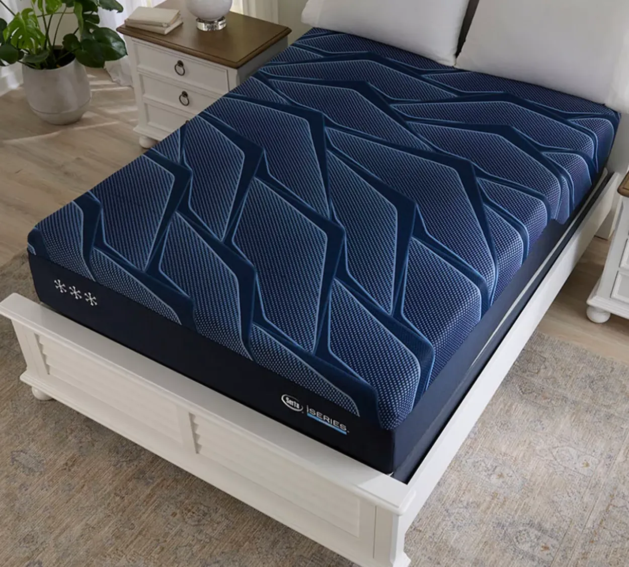Serta® iSeries NXG™ Hybrid 1500 Firm Mattress