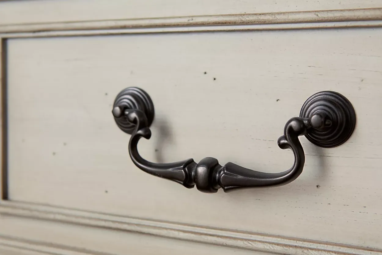 Veranda Chest