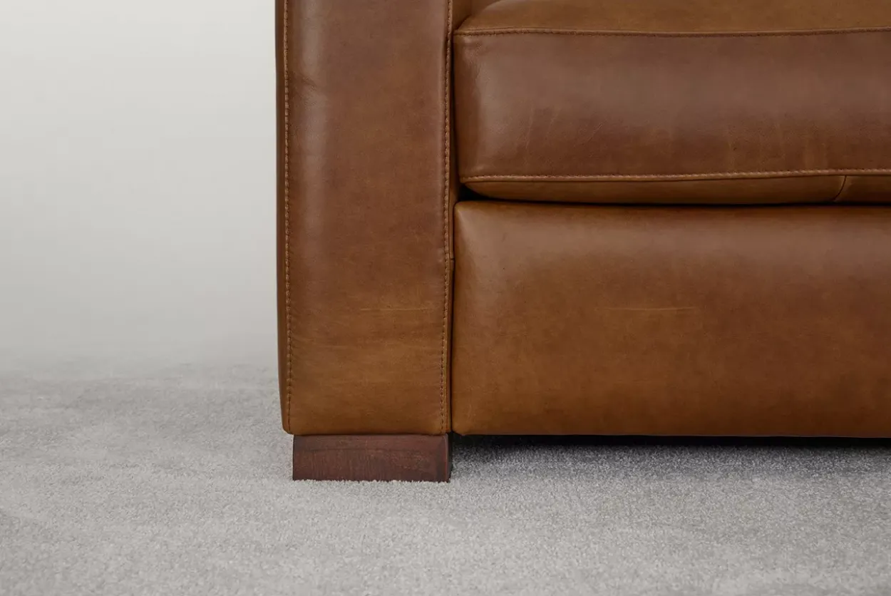 Verona Loveseat
