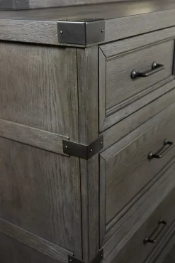 Vickery Creek Chest
