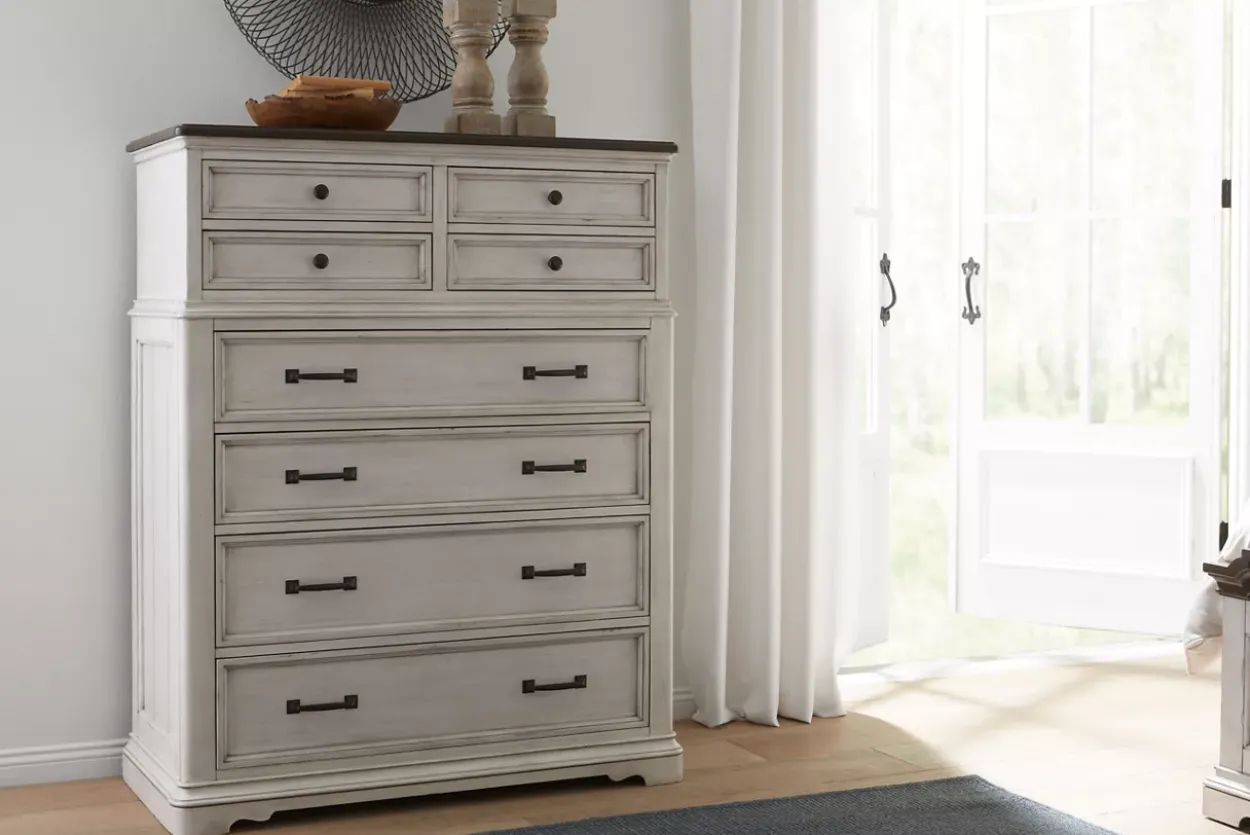 Wesley Drawer Chest