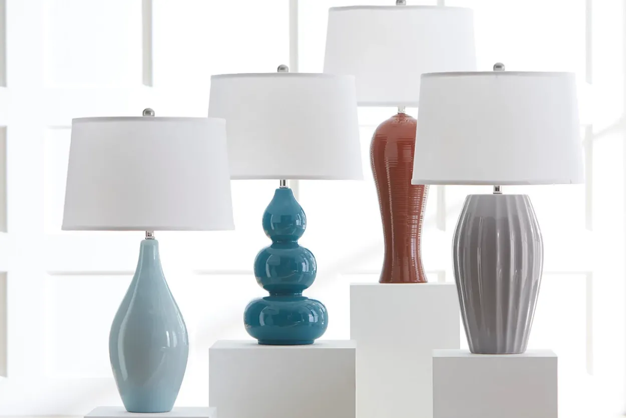 Zella Lamp